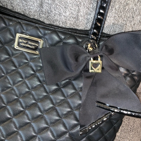 BETSEY JOHNSON black like new bow tote purse - Picture 2 of 6